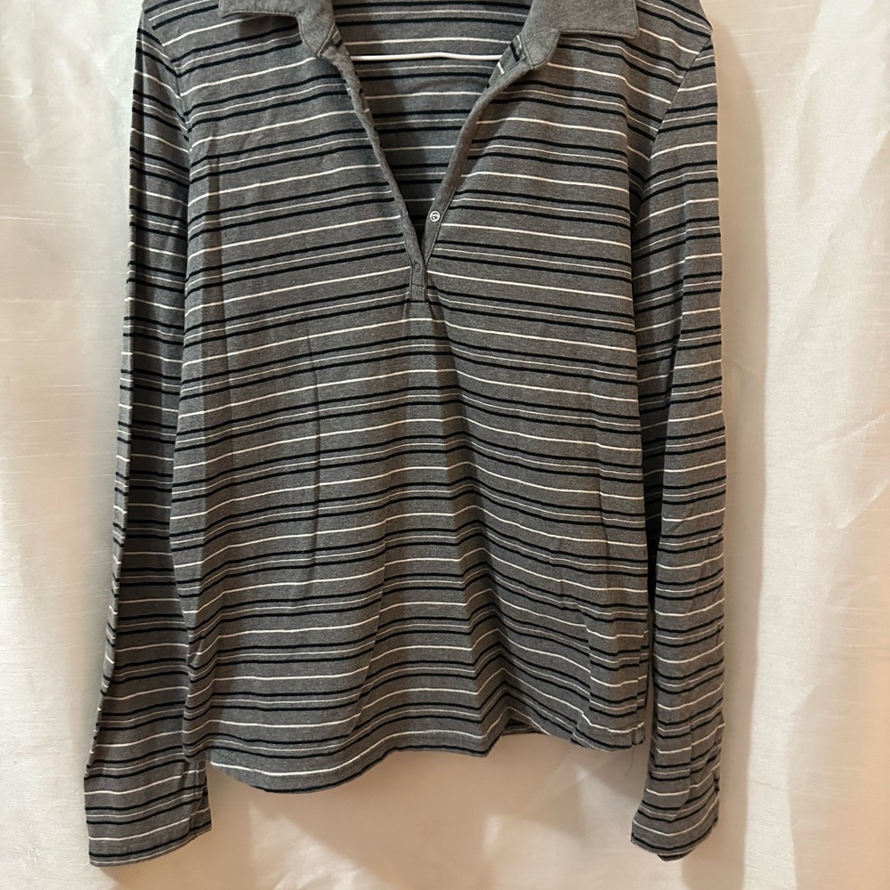 North Crest Woman’s XL Long Sleeve